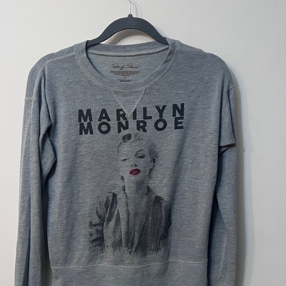 Gray Marilyn Monroe Graphic Sweatshirt 314 - Picture 1 of 7